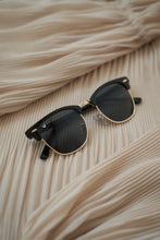 Load image into Gallery viewer, Pukka (M) - Black / Smoke بوكا - اسود / دخاني