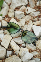 Load image into Gallery viewer, Terra - Black light smoke / تيرا - اسود دخاني فاتح