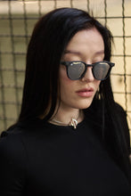 Load image into Gallery viewer, Cade - Black / Silver Mirror كيد - اسود / سلفر عاكس