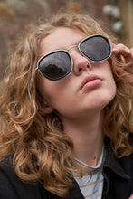 Load image into Gallery viewer, Blown - Silver black / Smoke بلوون - اسود / دخاني