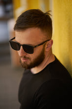 Load image into Gallery viewer, Leo - Black/Light Smoke ليو - اسود/دخاني فاتح